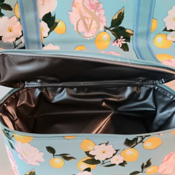 NWT💥VICTORIA SECRET LARGE LUNCH TOTE w/Bottom Storage Compartment  Light Blue - Picture 8 of 12
